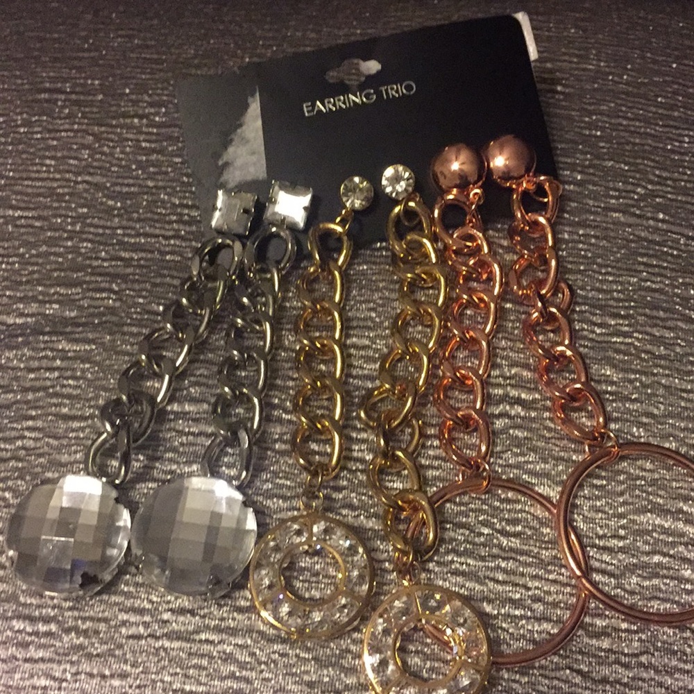 3 pairs of earrings